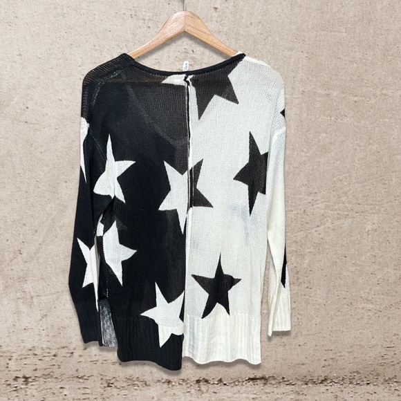 Elan Black and White Star Sweater - Picture 2 of 3